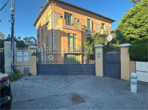 T3 dans une villa près de la mer